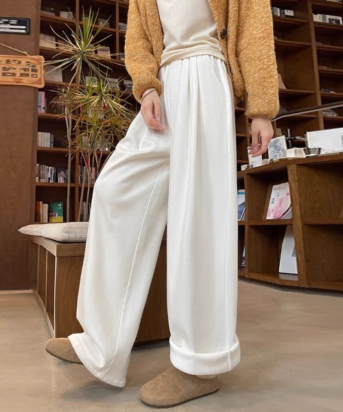 ONEP STAR(ワンピスター)の「裏起毛あったかワイドパンツ(その他パンツ・レディース・オフホワイト/ブラック/ライトブルー/ネイビー・MEDIUM/X-LARGE/LARGE/SMALL)」の2枚目の写真