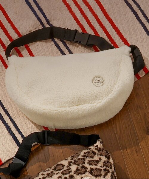 BREEZE（ブリーズ）の「ボアショルダーバッグ（ショルダーバッグ・キッズ・ブラック/アイボリー/ベージュ・FREE）」の2枚目の写真