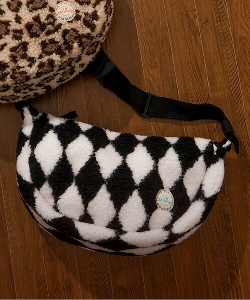 BREEZE（ブリーズ）の「ボアショルダーバッグ（ショルダーバッグ・キッズ・ブラック/アイボリー/ベージュ・FREE）」の3枚目の写真