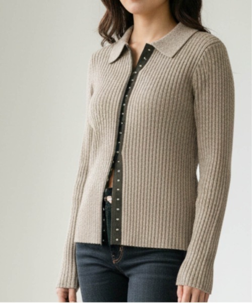 Per sist ence（パーシエンス）の「ホックデザインポロニットカーディガン（ニット/セーター・レディース・ブラウン/アイボリー/グレー/オフホワイト/チャコールグレー・ONE SIZE）」の3枚目の写真