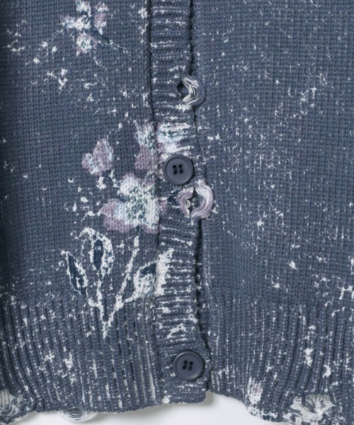 JEANASIS（ジーナシス）の「BlurフラワープリントVカーディガン/604991（カーディガン/ボレロ・レディース・ブラック系その他/ブルー系その他/ホワイト系その他・FREE）」の13枚目の写真