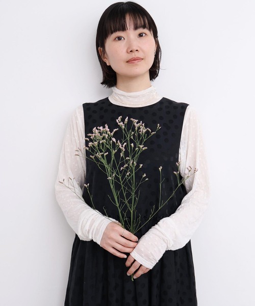 l'atelier du savon(アトリエドサボン)の「サテンジャガード まばらドットノースリワンピース(ワンピース・レディース・ブラック・FREE)」の18枚目の写真