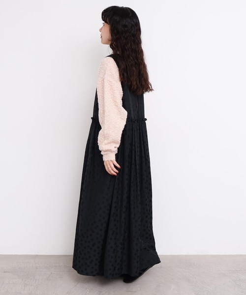 l'atelier du savon(アトリエドサボン)の「サテンジャガード まばらドットノースリワンピース(ワンピース・レディース・ブラック・FREE)」の13枚目の写真