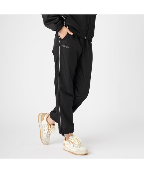 Kappa(カッパ)の「Kappa カッパ 軽量 裏フリース ポリエステル トラックパンツ ロングパンツ(その他パンツ・レディース・ネイビー/ブラック・LL/M/L)」の1枚目の写真