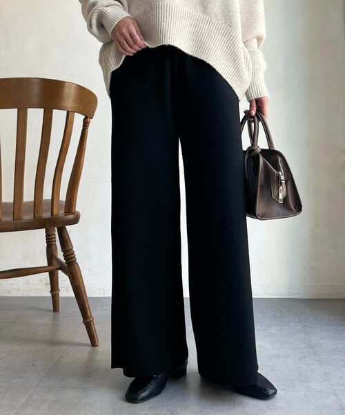 Chez toi（シェトワ）の「サイドリブセミフレアニットパンツ（その他パンツ・レディース・グレー/ブラック/ベージュ・FREE）」の2枚目の写真