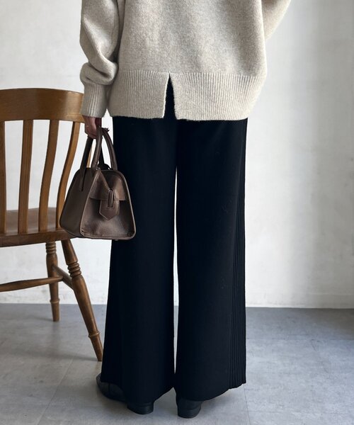 Chez toi（シェトワ）の「サイドリブセミフレアニットパンツ（その他パンツ・レディース・グレー/ブラック/ベージュ・FREE）」の9枚目の写真
