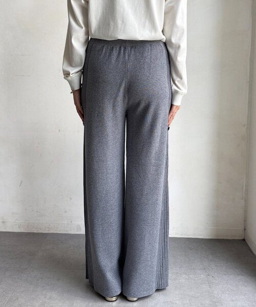 Chez toi（シェトワ）の「サイドリブセミフレアニットパンツ（その他パンツ・レディース・グレー/ブラック/ベージュ・FREE）」の18枚目の写真