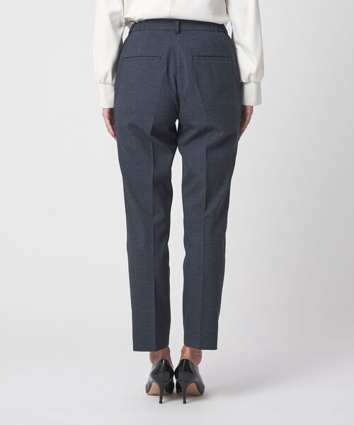 A DAY IN THE LIFE UNITED ARROWS（アデイインザライフユナイテッドアローズ）の「ドビー テーパードパンツ ‐ウォッシャブル・セットアップ対応‐＜A DAY IN THE LIFE＞（スラックス・レディース・ネイビー/ダークグレー・36/38/40）」の21枚目の写真