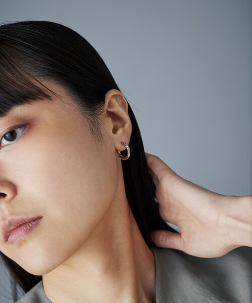 Jouete（ジュエッテ）の「[スナップピアス] ツイスト（ピアス（両耳用）・レディース・イエローゴールド/プラチナム・FREE）」の4枚目の写真