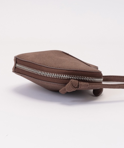 petit main（プティマイン）の「チャームつきハートポシェット（ショルダーバッグ・キッズ・レッド/シルバー/キャメル・F）」の8枚目の写真