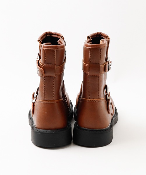 URBAN CHERRY（アーバンチェリー）の「ベルトデザインエンジニアブーツ（ブーツ・キッズ・ブラウン/ブラック・18.0cm/19.0cm/19.5cm/20.0cm/20.5cm/21.0cm/21.5cm/22.5cm/18.5cm）」の10枚目の写真