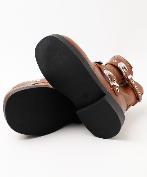 URBAN CHERRY（アーバンチェリー）の「ベルトデザインエンジニアブーツ（ブーツ・キッズ・ブラウン/ブラック・18.0cm/19.0cm/19.5cm/20.0cm/20.5cm/21.0cm/21.5cm/22.5cm/18.5cm）」の16枚目の写真