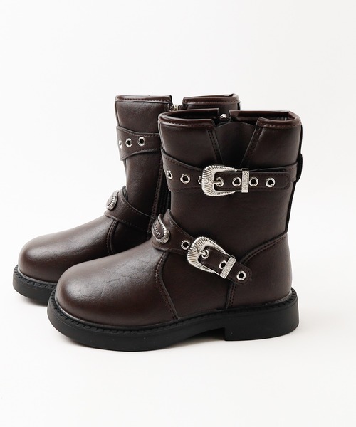 URBAN CHERRY（アーバンチェリー）の「ベルトデザインエンジニアブーツ（ブーツ・キッズ・ブラウン/ブラック・18.0cm/19.0cm/19.5cm/20.0cm/20.5cm/21.0cm/21.5cm/22.5cm/18.5cm）」の19枚目の写真