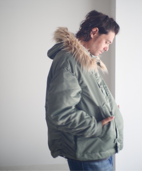 ADAM PATEK(アダムパテック)の「ADAMPATEK/N-2.5B jacket/N2.5Bフライトジャケット(AP2523011)(ミリタリージャケット・レディース・ブラック/オリーブ・1/2)」の4枚目の写真