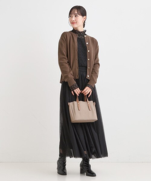 DRESKIP（ドレスキップ）の「【セットアップ可/洗濯機可】もちもちタッチが心地よい クルーネックカーディガン（カーディガン/ボレロ・レディース・ダークブラウン/ブラック/レッド系1・01/02/03/04）」の10枚目の写真