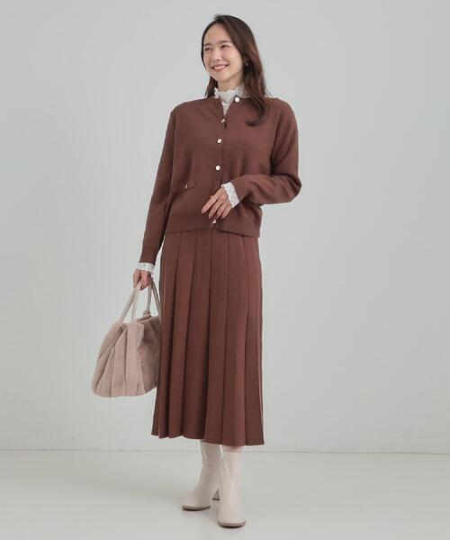 DRESKIP（ドレスキップ）の「【セットアップ可/洗濯機可】もちもちタッチが心地よい クルーネックカーディガン（カーディガン/ボレロ・レディース・ダークブラウン/ブラック/レッド系1・01/02/03/04）」の22枚目の写真