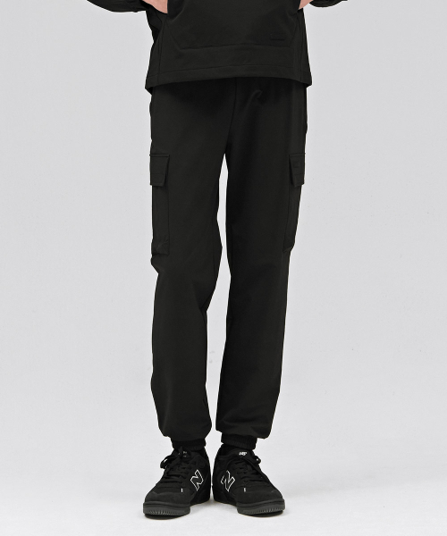 CHASECULT(チェイスカルト)の「男性ストレッチ起毛カーゴジョガーパンツ-ブラック(スウェットパンツ・メンズ・ブラック・86/76/82/70/92)」の2枚目の写真