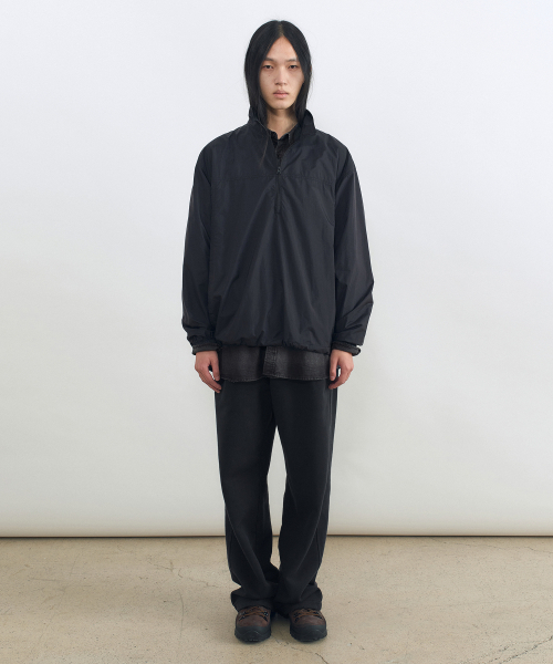 INSILENCE(インサイロンス)の「シアードアノラック BLACK(ナイロンジャケット・レディース・その他・MEDIUM/LARGE)」の2枚目の写真