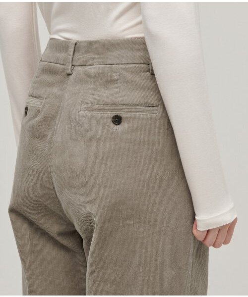 MUSINSA STANDARD WOMAN（ムシンサスタンダードウーマン）の「ウィメンズテーパードコーデュロイパンツ[ライトベージュ]（その他パンツ・レディース・その他・30/24/25/26/27/28/29）」の5枚目の写真