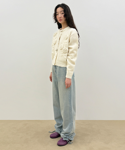 SINOON（シヌーン）の「[VIVIZのウンハ着用] Rose Artwork Hairy Cardigan (Ivory)（カーディガン/ボレロ・レディース・アイボリー・FREE）」の3枚目の写真