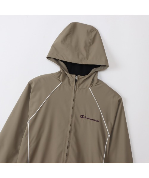 Champion（チャンピオン）の「チャンピオン  ZIP JACKET（ナイロンジャケット・レディース・ブラック/サンドグレー・M/L）」の4枚目の写真
