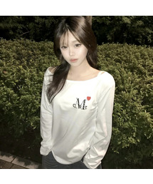 MUCENT（ムセント）の「ラブリッツミニハートロゴワンショルダー長袖Tシャツ(2カラー)（Tシャツ/カットソー）」