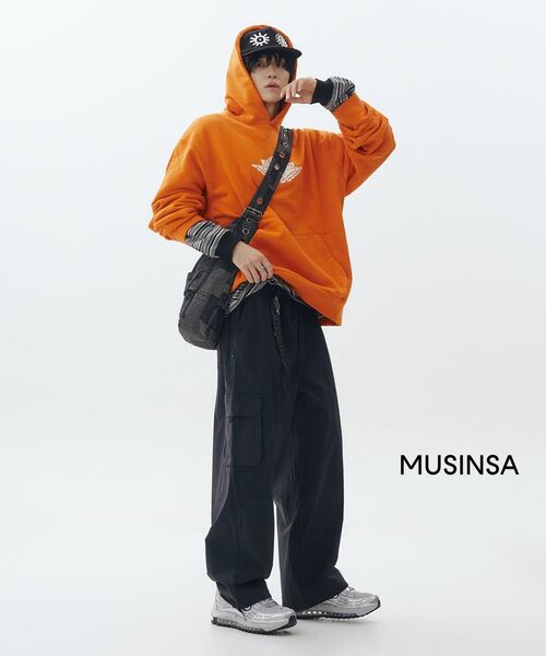 F.ILLUMINATE(フィルミネイト)の「マルチストライプロングスリーブ-ブラック(Tシャツ/カットソー・レディース・その他・SMALL/MEDIUM/LARGE)」の4枚目の写真