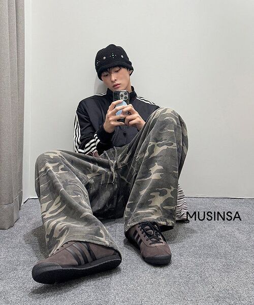 F.ILLUMINATE(フィルミネイト)の「マルチストライプロングスリーブ-ブラック(Tシャツ/カットソー・レディース・その他・SMALL/MEDIUM/LARGE)」の3枚目の写真