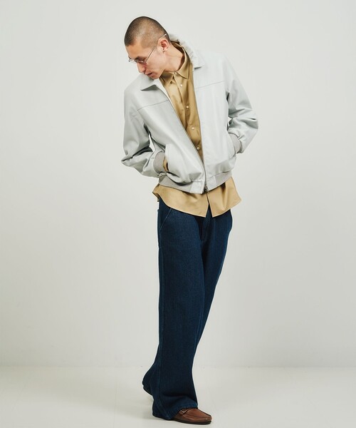 International Gallery BEAMS（インターナショナルギャラリービームス）の「QUATTROCCHI / シープレザー アビエーター ジャケット（ブルゾン・メンズ・ブラック/ライトグレー・44/48/46）」の4枚目の写真