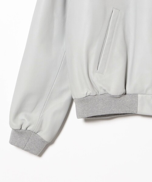 International Gallery BEAMS（インターナショナルギャラリービームス）の「QUATTROCCHI / シープレザー アビエーター ジャケット（ブルゾン・メンズ・ブラック/ライトグレー・44/48/46）」の9枚目の写真