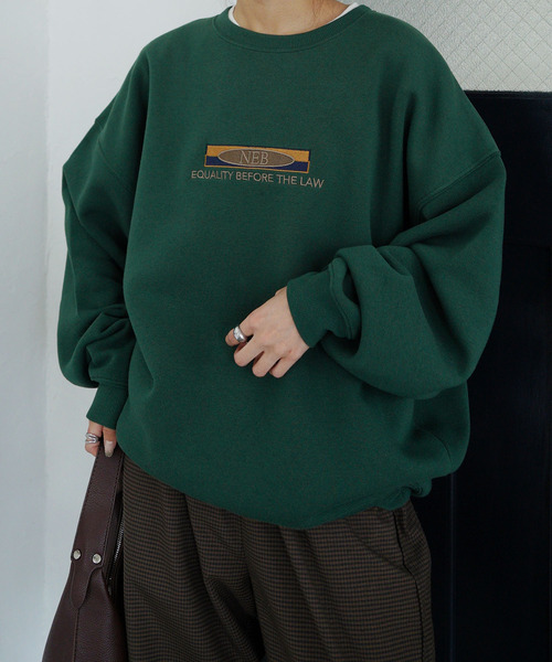 Chillfar(チルファー)の「裏起毛ヴィンテージロゴ刺繍スウェット(スウェット・レディース・レッド/ブラウン/グリーン/ホワイト/ネイビー系1/バーガンディー/グリーン系/オートミール/イエロー/ブラック系/イエロー系/グレー/ネイビー系/ブラック/ブラウン系/グレー系その他・FREE)」の11枚目の写真