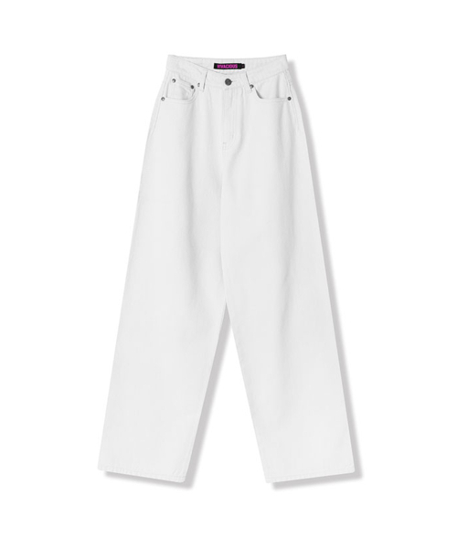 Vivacious(ビバシャス)の「Minimal Straight Jeans CREAM(デニムパンツ・レディース・アイボリー・LARGE/MEDIUM/SMALL)」の3枚目の写真