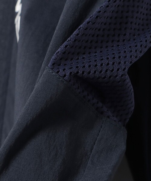 BEAMS GOLF(ビームスゴルフ)の「ORANGE LABEL /ストレッチ メッシュ 切り替え ジップアップ パーカー(ブルゾン・メンズ・ブラック/ネイビー/グレー・MEDIUM/X-LARGE/LARGE/SMALL)」の19枚目の写真