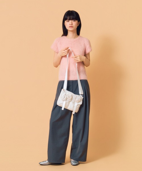 Casselini(キャセリーニ)の「Casselini(キャセリーニ)バラモチーフミニショルダー(ショルダーバッグ・レディース・レッド/ブラック/カーキ/シルバー/ブラック系その他/ホワイト・FREE)」の7枚目の写真