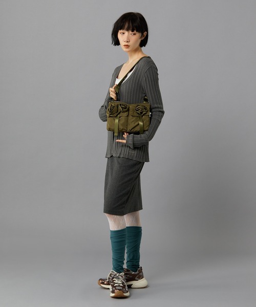 Casselini(キャセリーニ)の「Casselini(キャセリーニ)バラモチーフミニショルダー(ショルダーバッグ・レディース・レッド/ブラック/カーキ/シルバー/ブラック系その他/ホワイト・FREE)」の21枚目の写真