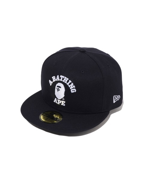 A BATHING APE（アベイシングエイプ）の「GLOW IN THE DARK COLLEGE NEW ERA 59FIFTY CAP（キャップ・メンズ・グリーン/ネイビー・XX-LARGE/SMALL/MEDIUM/LARGE/X-LARGE）」の2枚目の写真