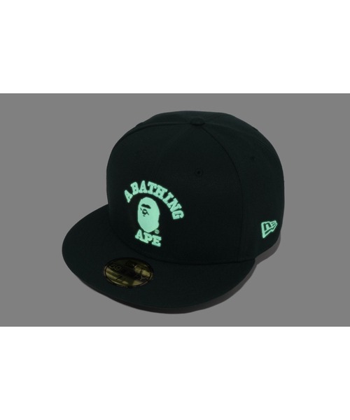 A BATHING APE（アベイシングエイプ）の「GLOW IN THE DARK COLLEGE NEW ERA 59FIFTY CAP（キャップ・メンズ・グリーン/ネイビー・XX-LARGE/SMALL/MEDIUM/LARGE/X-LARGE）」の11枚目の写真