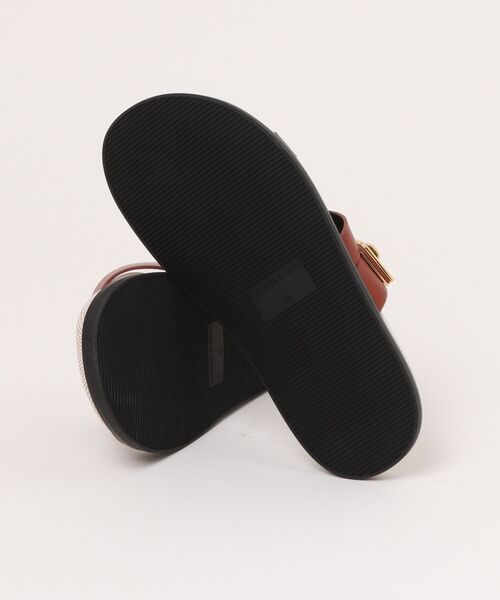 CHARLES & KEITH(チャールズ & キース)の「Aelin エイリン キャンバスメタリックバックル ストラッピーサンダル(サンダル・レディース・マルチ・23.5cm/23cm/22.5cm/25.5cm/25cm/24.5cm)」の7枚目の写真