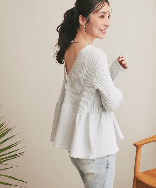 La boutique BonBon(ラブティックボンボン)の「【お上品きらきら】ラメペプラム前後2WAYカーディガン(カーディガン/ボレロ・レディース・ピンク/ネイビー/ライトグレー/ホワイト・FREE)」の10枚目の写真
