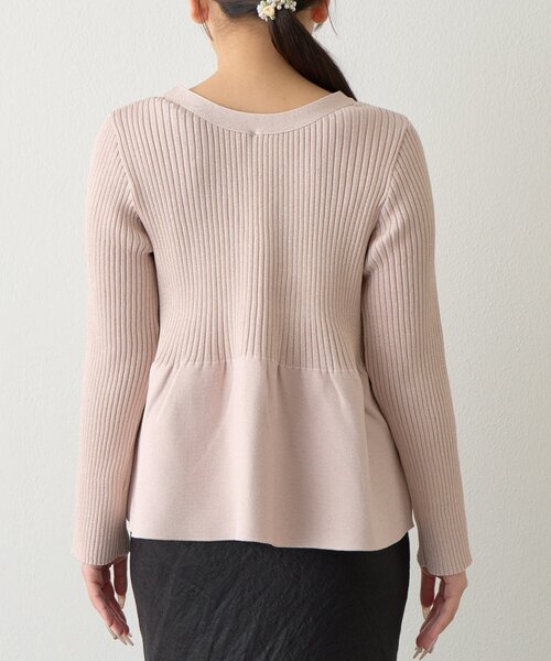 La boutique BonBon（ラブティックボンボン）の「【お上品きらきら】ラメペプラム前後２WAYカーディガン（カーディガン/ボレロ・レディース・ピンク/ネイビー/ライトグレー/ホワイト・FREE）」の14枚目の写真