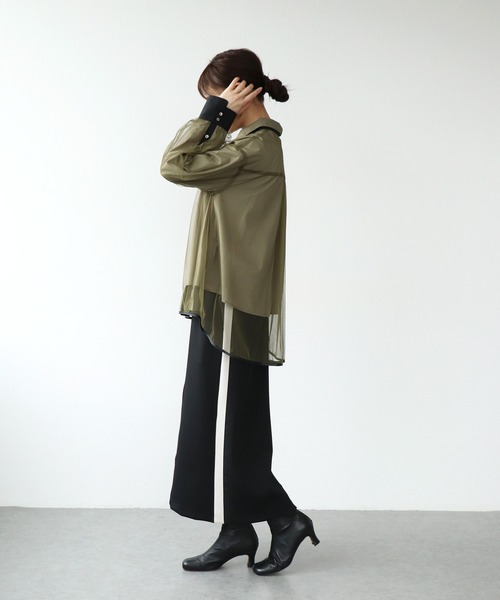 Jines(ジネス)の「チュールレイヤード配色シャツ(シャツ/ブラウス・レディース・グレー/カーキ/アイボリー・38)」の6枚目の写真