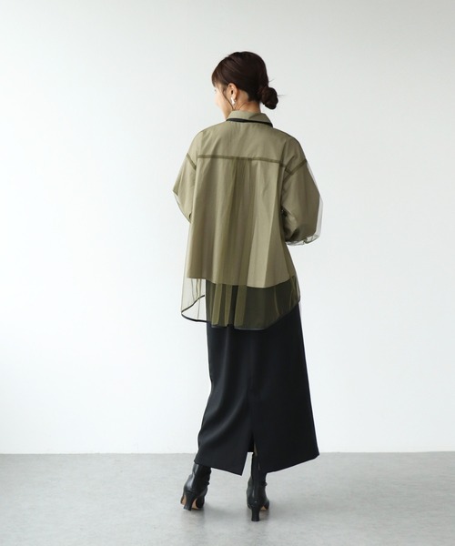 Jines(ジネス)の「チュールレイヤード配色シャツ(シャツ/ブラウス・レディース・グレー/カーキ/アイボリー・38)」の7枚目の写真