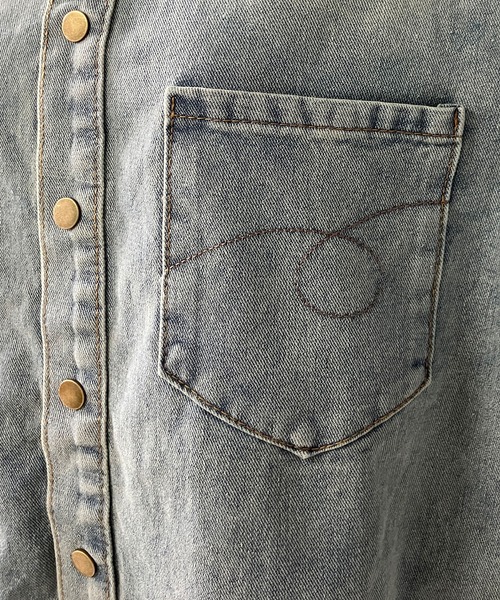 meJane（ミージェーン）の「スタッズディテール ウォッシュデニムシャツ（シャツ/ブラウス・レディース・ブルー・L/M）」の17枚目の写真