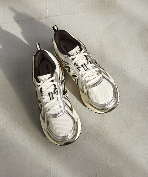 NEW BALANCE(ニューバランス)の「<New Balance>410 v5 スニーカー(スニーカー・レディース・オフホワイト/グレー/ブラック・22.5cm/23cm/23.5cm/24cm/24.5cm/25cm)」の5枚目の写真