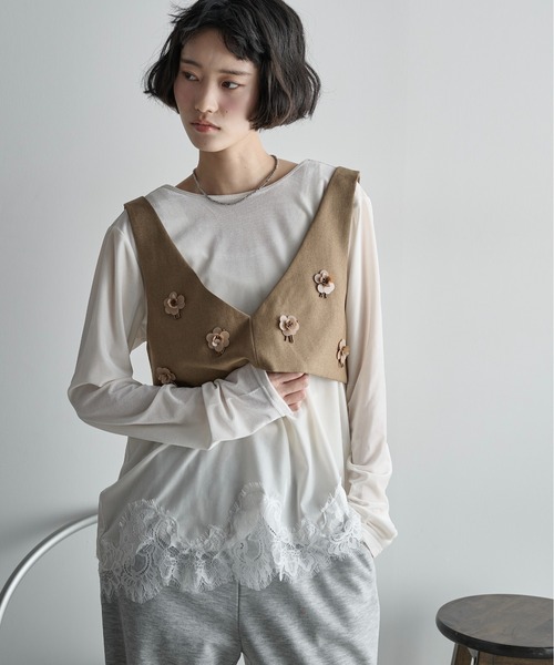 THE YOn（ザヨン）の「フラワーモチーフビジューデザインビスチェ（その他トップス・レディース・チャコールグレー/ブラウン・FREE）」の11枚目の写真
