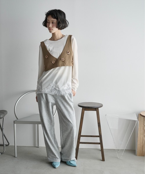 THE YOn（ザヨン）の「フラワーモチーフビジューデザインビスチェ（その他トップス・レディース・チャコールグレー/ブラウン・FREE）」の16枚目の写真