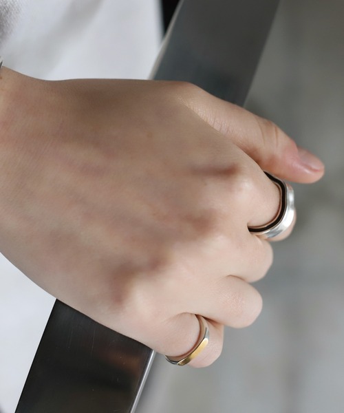 TEN.（テン）の「SILVER925 18KGP プレイナーリング（リング・レディース・シルバー×ゴールド・#3/#1/#7）」の6枚目の写真