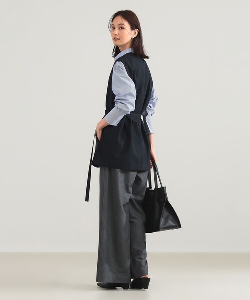 ATON(エイトン)の「【別注】ATON / ウールトロピカル ノーカラー ジレ(ベスト・レディース・ブラック/ネイビー・01/02)」の5枚目の写真