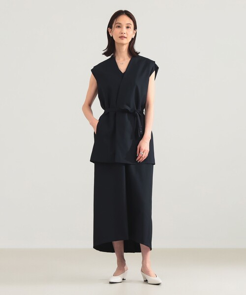 ATON(エイトン)の「【別注】ATON / ウールトロピカル ノーカラー ジレ(ベスト・レディース・ブラック/ネイビー・01/02)」の12枚目の写真