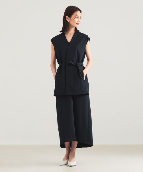 ATON(エイトン)の「【別注】ATON / ウールトロピカル ノーカラー ジレ(ベスト・レディース・ブラック/ネイビー・01/02)」の13枚目の写真